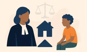 Une avocate discute avec un enfant. Une balance de justice et une maison symbolisent une lettre de demande de placement en foyer.