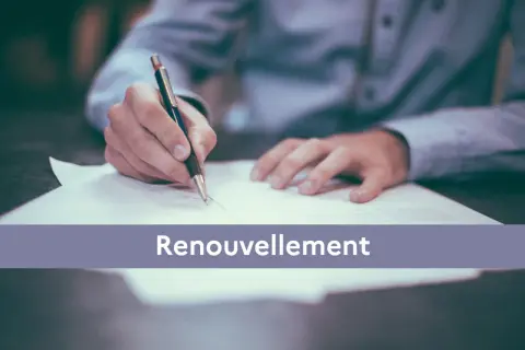 Main tenant rédige un exemple de lettre de demande de prolongation d'activité.