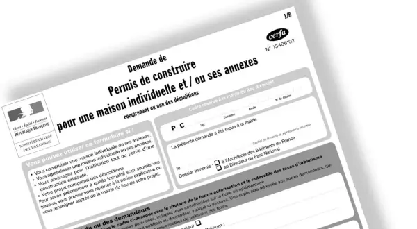 Formulaire Cerfa pour une lettre de demande d'autorisation au maire concernant un permis de construire pour une maison individuelle.