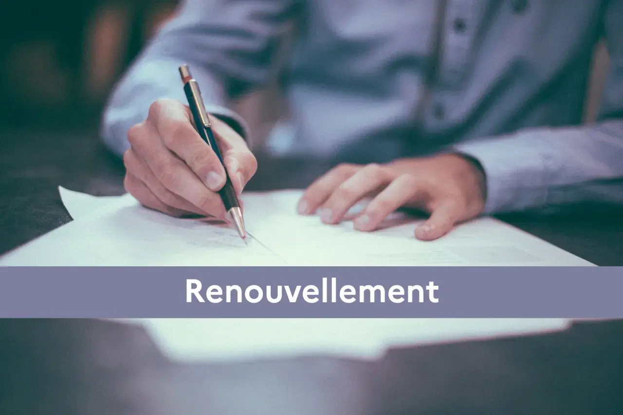 Main tenant rédige un exemple de lettre de demande de prolongation d'activité.