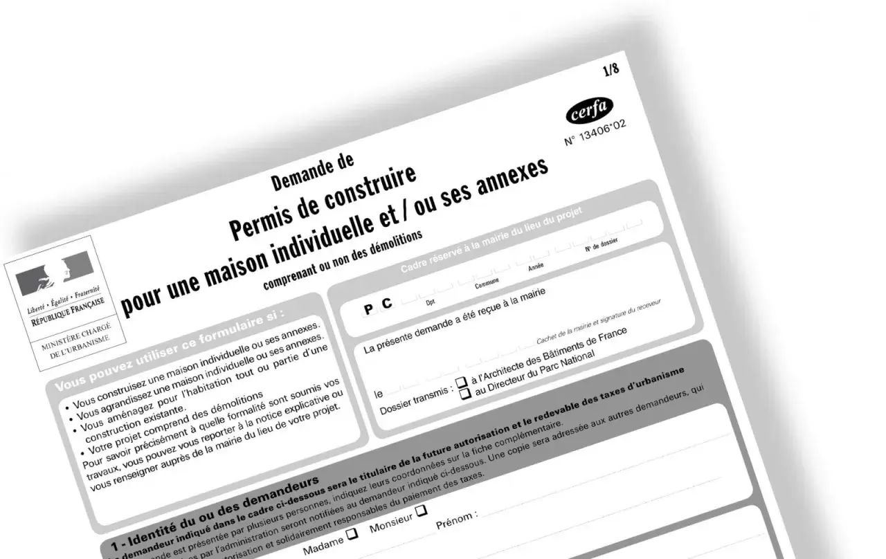 Formulaire Cerfa pour une lettre de demande d'autorisation au maire concernant un permis de construire pour une maison individuelle.